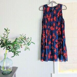 NWT Floral Halogen Knife Pleat Dress